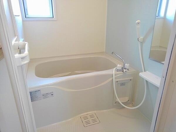 南アルプス市古市場のアパート