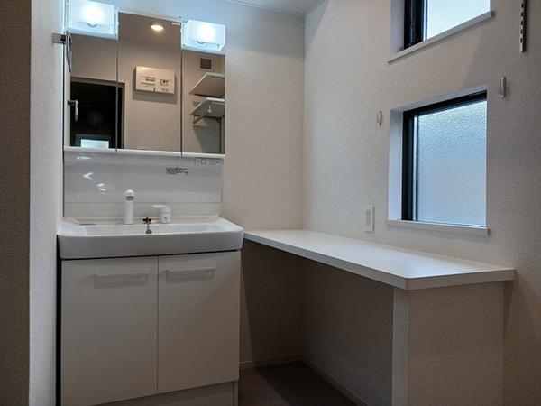 笛吹市石和町川中島のアパート