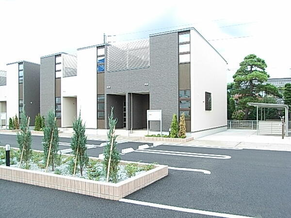 甲府市青葉町のアパート