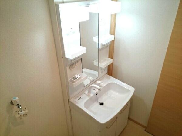 甲府市青葉町のアパート(その他)