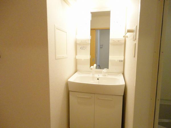 笛吹市石和町市部のアパート