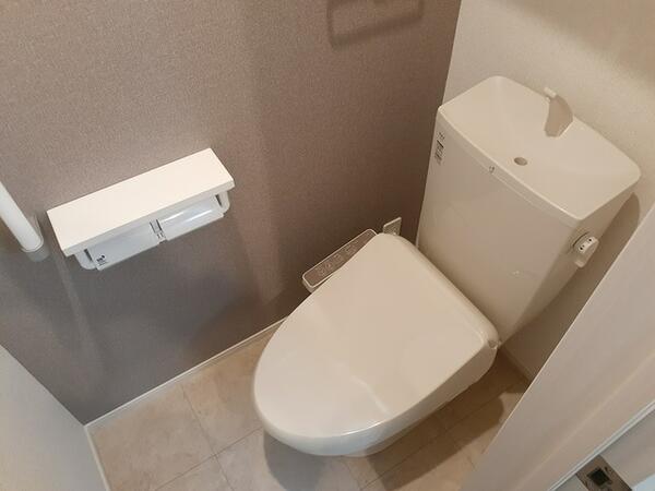 南アルプス市鏡中條のアパート