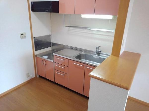 甲府市西下条町のアパート