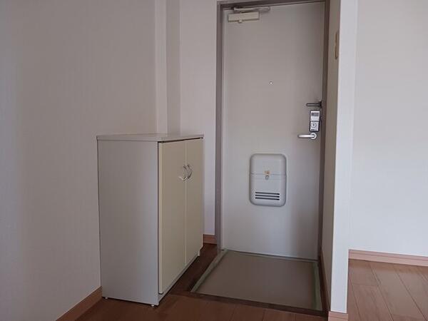 笛吹市春日居町鎮目のアパート