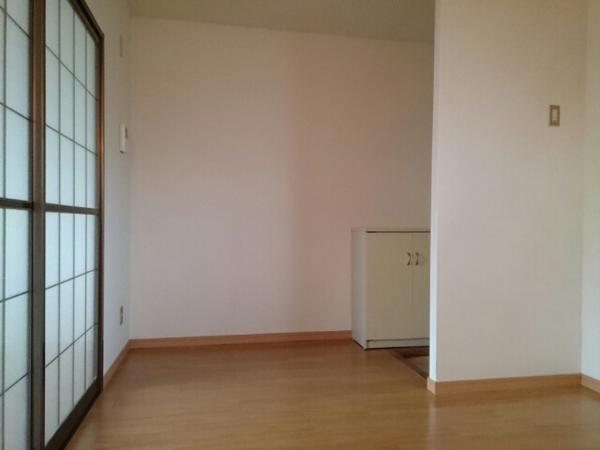 笛吹市春日居町鎮目のアパート