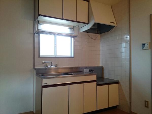 笛吹市春日居町鎮目のアパート