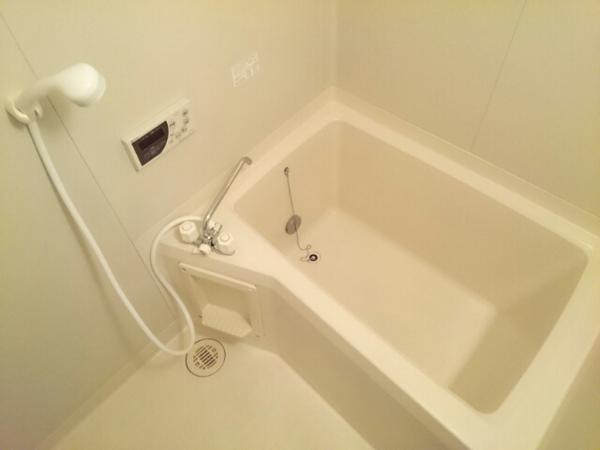 笛吹市春日居町鎮目のアパート