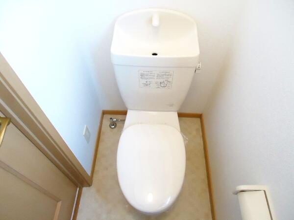 笛吹市春日居町鎮目のアパート