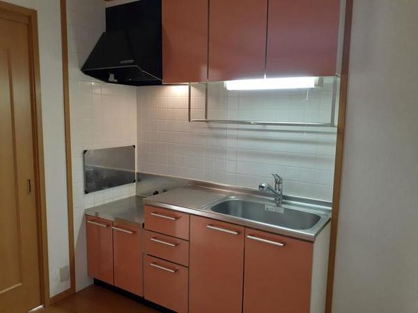 中央市西花輪のアパート