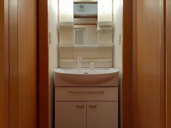 甲府市西下条町のアパート