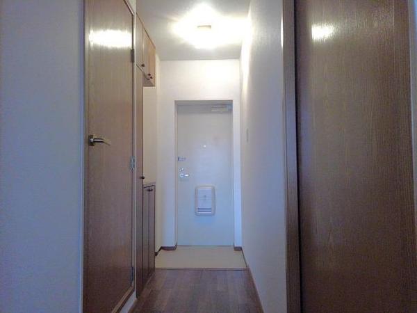 中央市布施のアパート