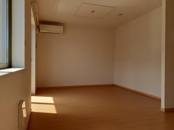 南アルプス市上今諏訪のアパート