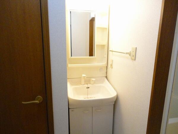 甲府市住吉１丁目のアパート