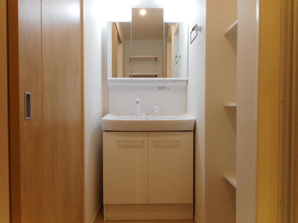 甲斐市島上条のアパート