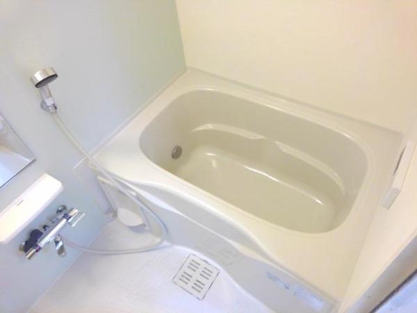 甲府市小瀬町のアパート