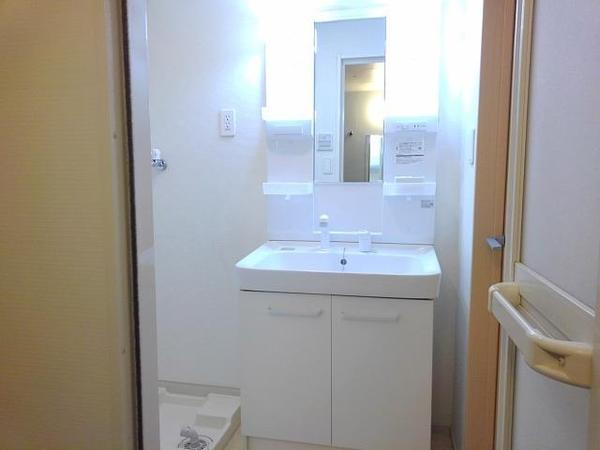 甲府市小瀬町のアパート