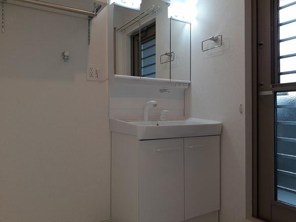 甲斐市万才のアパート