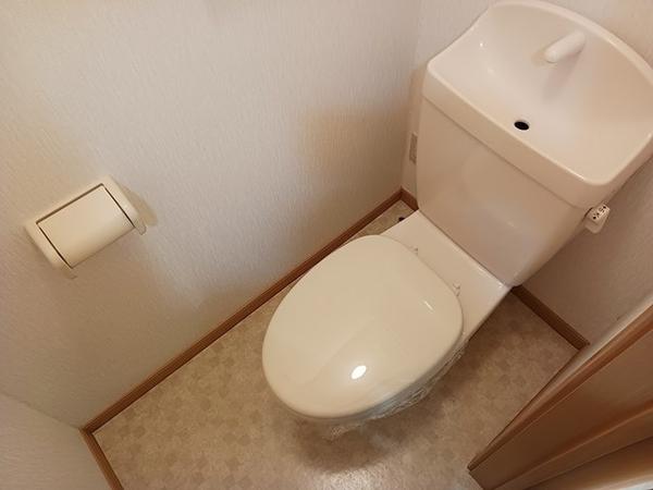 中央市西花輪のアパート