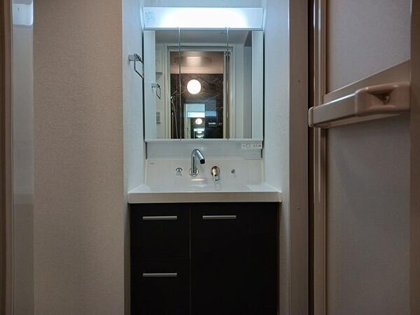 甲府市青葉町のアパート