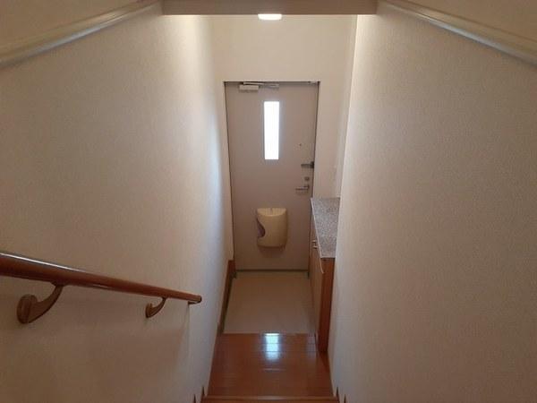 甲府市里吉１丁目のアパート