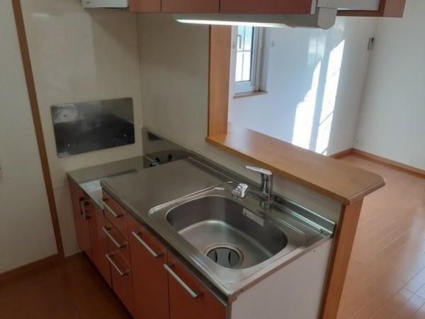 甲府市里吉１丁目のアパート