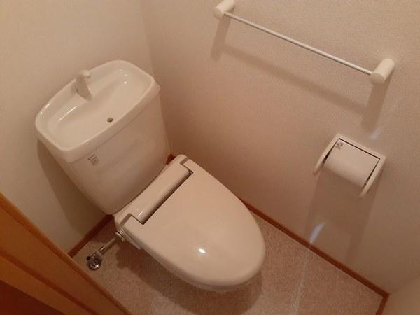 甲府市里吉１丁目のアパート