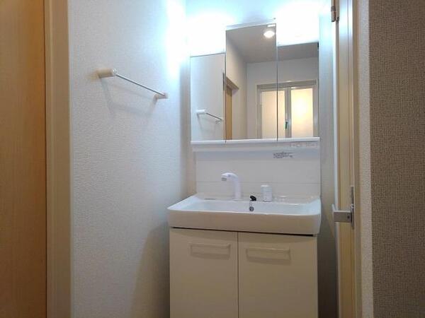 甲府市増坪町のアパート