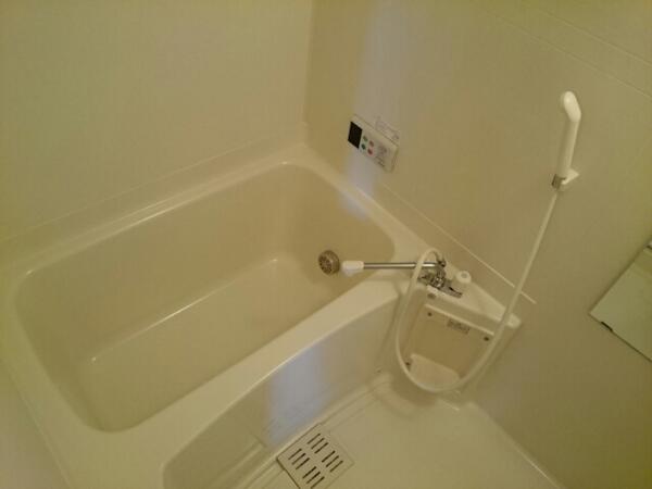 南アルプス市六科のアパート