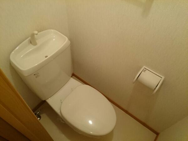 南アルプス市六科のアパート