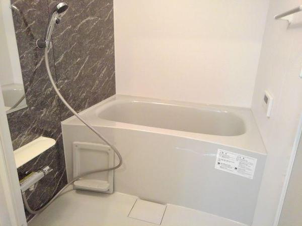 甲府市国母４丁目のアパート