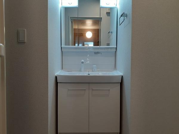 甲府市屋形３丁目のアパート