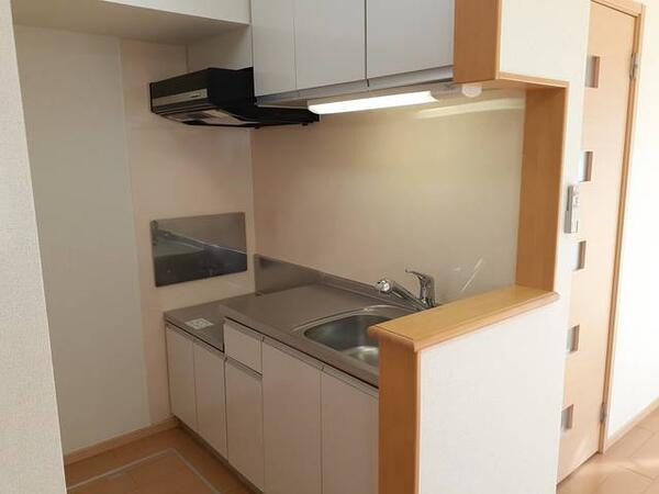 韮崎市大草町若尾のアパート