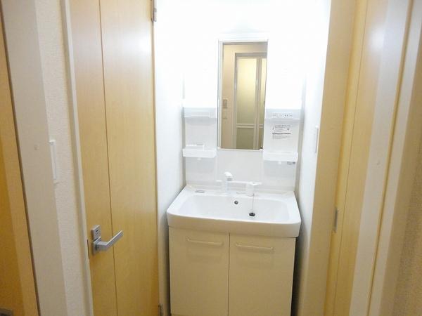 甲府市千塚４丁目のアパート