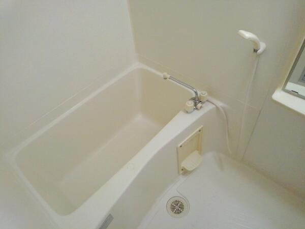 甲斐市島上条のアパート