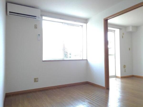 中巨摩郡昭和町西条のアパート