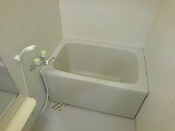 中巨摩郡昭和町西条のアパート