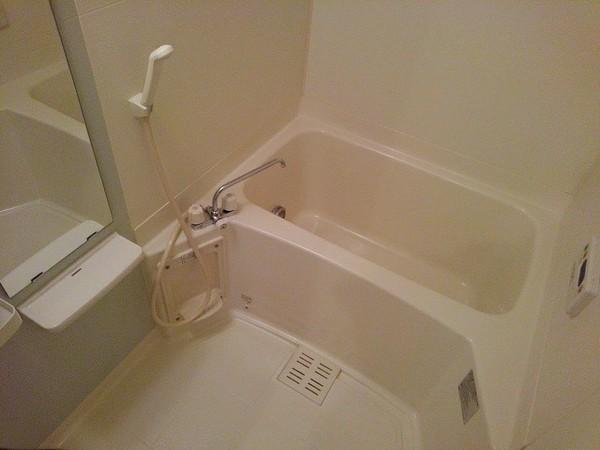 韮崎市藤井町南下條のアパート