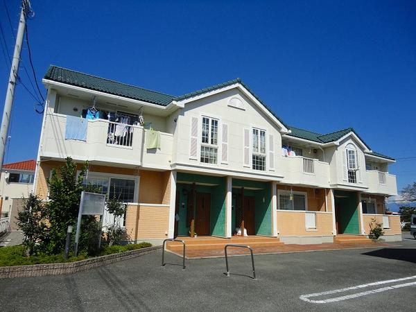 中巨摩郡昭和町河西のアパート