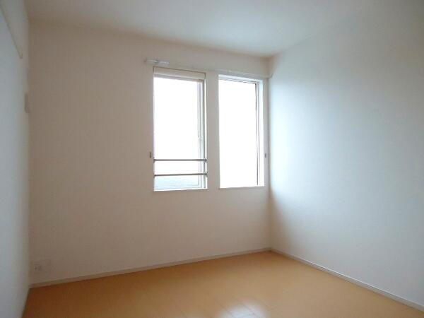 笛吹市石和町小石和のアパート