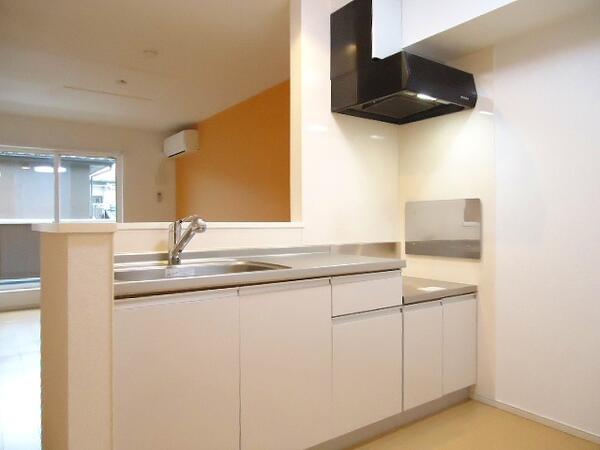 笛吹市石和町小石和のアパート