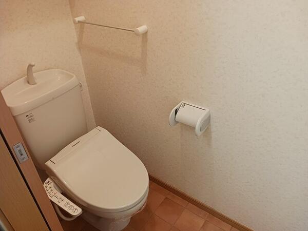 山梨市三ヶ所のアパート