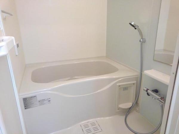 甲府市下飯田２丁目のアパート