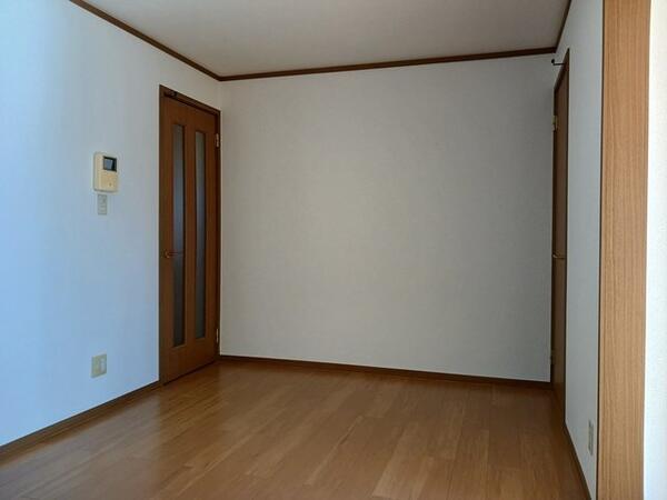 南アルプス市荊沢のアパート