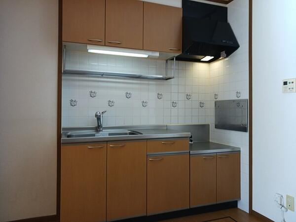 南アルプス市荊沢のアパート