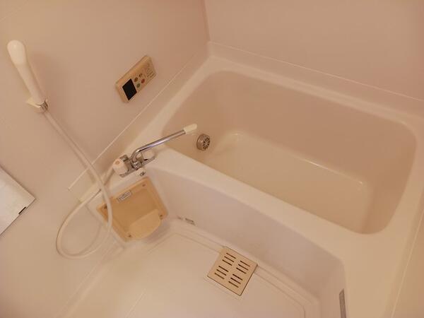 南アルプス市荊沢のアパート