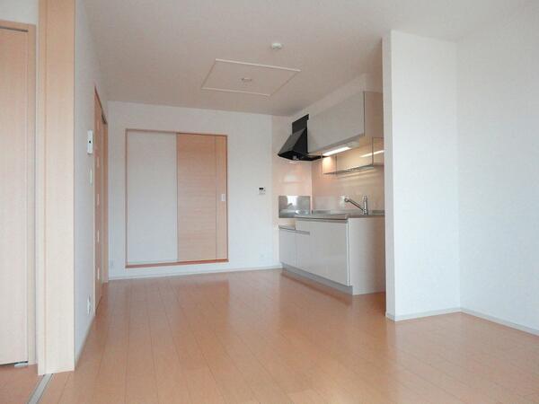 甲府市西田町のアパート