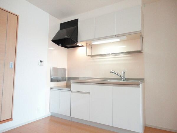 甲府市西田町のアパート