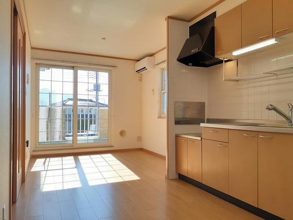 甲州市勝沼町等々力のアパート