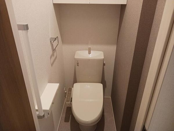 笛吹市石和町川中島のアパート