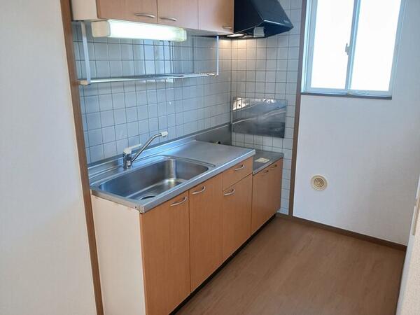 甲斐市中下条のアパート